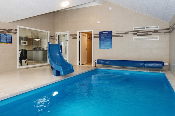 Foto van Luxe vakantieverblijf met zwembad - Vakantiehuis in Rømø - Pool