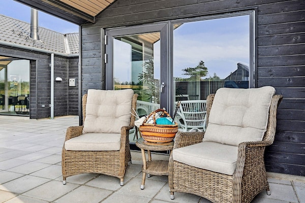 Foto van Luxe vakantieverblijf met zwembad - Vakantiehuis in Rømø - Outdoor
