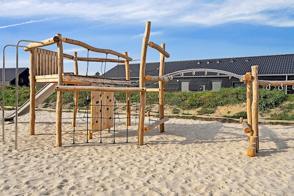 Foto van Luxe vakantieverblijf met zwembad - Vakantiehuis in Rømø - Untagged