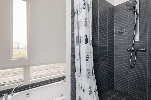 Foto van Zonnig vakantiehuisje met spafaciliteiten - Vakantiehuis in Gedser - Indoor