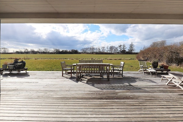 Foto van Zonnig vakantiehuisje met spafaciliteiten - Vakantiehuis in Gedser - View