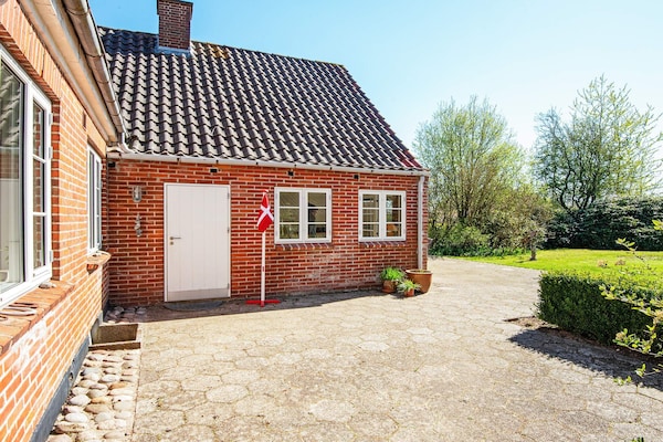 Foto van Charmant dorpsverblijf - Vakantiehuis in Ulfborg - View