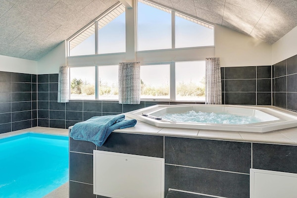 Foto van Luxe villa met zwembad in Grena - Vakantiehuis in Grenaa - Spa