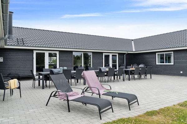 Foto van Luxe villa met zwembad in Grena - Vakantiehuis in Grenaa - View