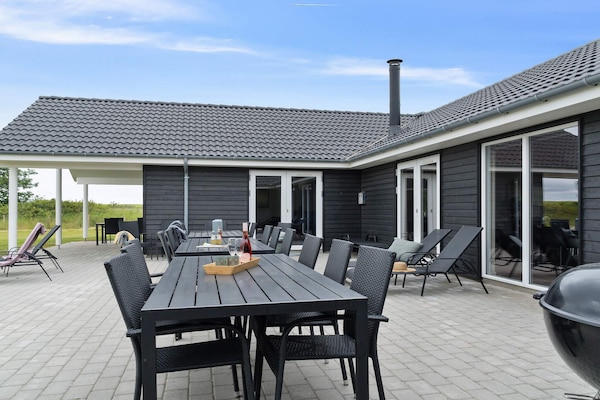 Foto van Luxe villa met zwembad in Grena - Vakantiehuis in Grenaa - View