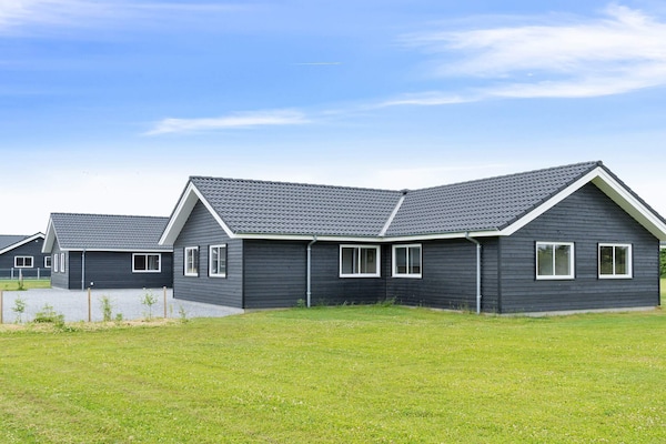 Foto van Luxe villa met zwembad in Grena - Vakantiehuis in Grenaa - View