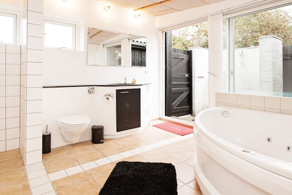 Foto van 6 persoons vakantie huis in Dronningmølle-By Traum - Spa