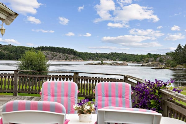 Foto van Huisje aan zee met balkon en barbecue - Vakantiehuis in STRÖMSTAD - WaterView