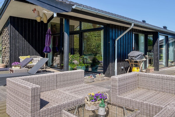 Foto van Verblijf aan zee met sauna - Vakantiehuis in Hørve - View