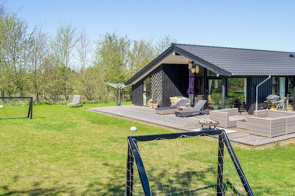 Foto van Verblijf aan zee met sauna - Vakantiehuis in Hørve - View
