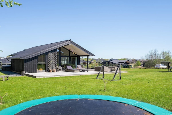 Foto van Verblijf aan zee met sauna - Vakantiehuis in Hørve - View
