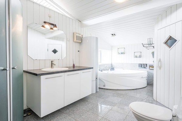 Foto van 6 persoons vakantie huis in Henne - Vakantiehuis in Henne - Spa