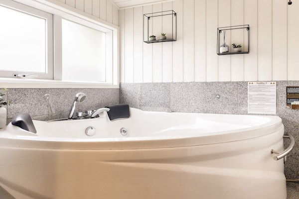 Foto van 6 persoons vakantie huis in Henne - Vakantiehuis in Henne - Spa