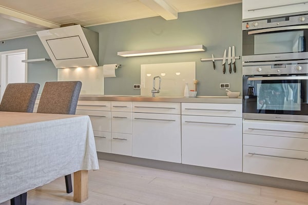 Foto van 14 persoons vakantie huis in Rønne-By Traum - Vakantiehuis in Rønne - Indoor