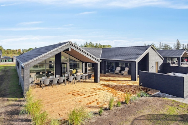 Foto van Luxe villa met zwembad -- By Traum Ferienwohnungen - Outdoor