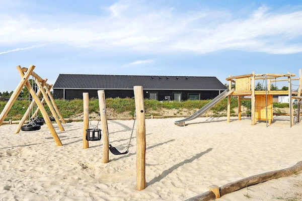 Foto van Luxe villa met zwembad -- By Traum Ferienwohnungen - View