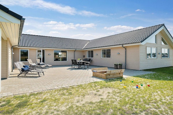 Foto van Luxe verblijf van Houstrup - Vakantiehuis in Nørre Nebel - View
