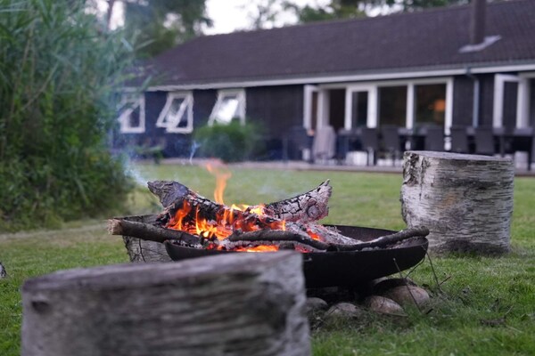 Foto van 17 persoons vakantie huis in Vejby - Vakantiehuis in Vejby - Outdoor