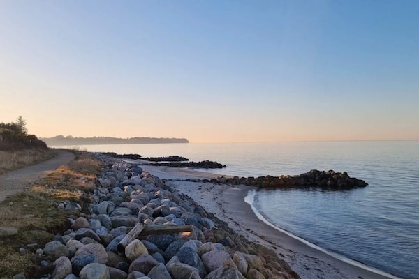 Foto van 6 persoons vakantie huis in Dronningmølle-By Traum - WaterView