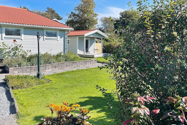 Foto van Ruime familiecottage in Kyrkesund - Vakantiehuis in SKÄRHAMN - Outdoor