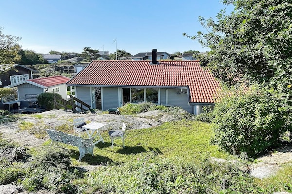 Foto van Ruime familiecottage in Kyrkesund - Vakantiehuis in SKÄRHAMN - Outdoor