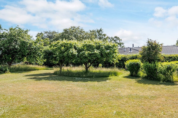 Foto van 6 persoons vakantie huis in Rødvig Stevns-By Traum - View