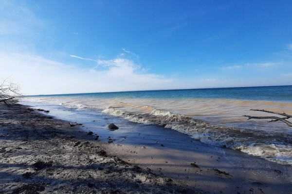 Foto van Villa aan water met panoramisch uitzicht op zee - Vakantiehuis in Wendtorf - WaterView