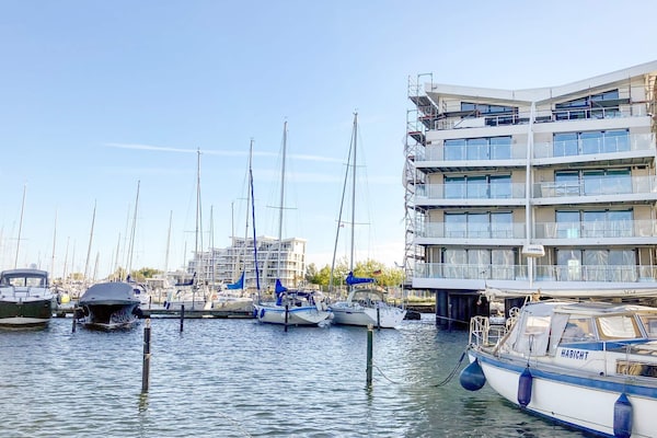 Foto van Villa aan water met fantastisch uitzicht op zee - Vakantiehuis in Wendtorf - Outdoor