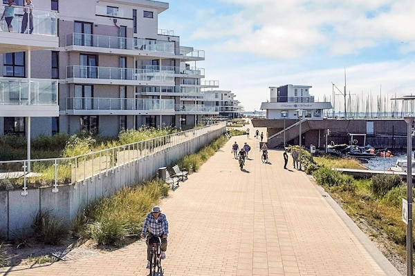 Foto van Villa aan het water op een locatie in de haven - Vakantiehuis in Wendtorf - Outdoor