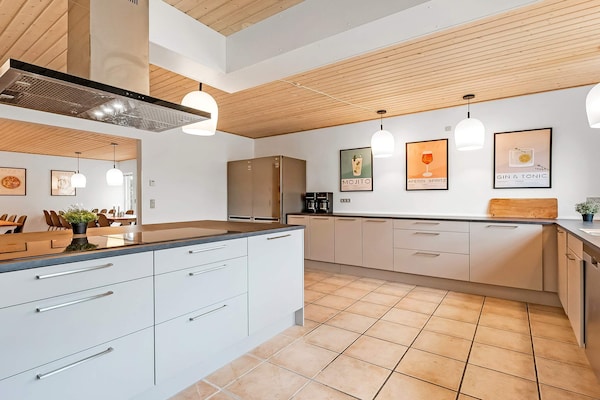Foto van Vakantiehuis voor 22 gasten - Vakantiehuis in Ulfborg - Indoor