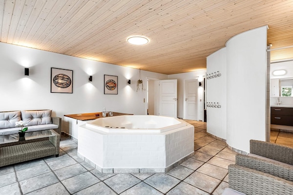 Foto van Vakantiehuis voor 22 gasten - Vakantiehuis in Ulfborg - Indoor