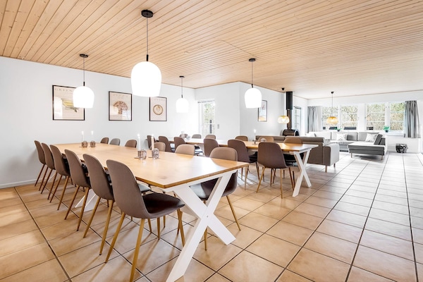 Foto van Vakantiehuis voor 22 gasten - Vakantiehuis in Ulfborg - Indoor