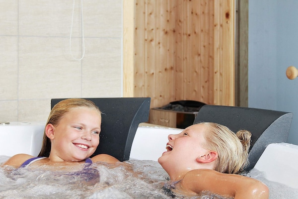 Foto van Luxe strandhuis voor 14 personen - Vakantiehuis in Løkken - Spa