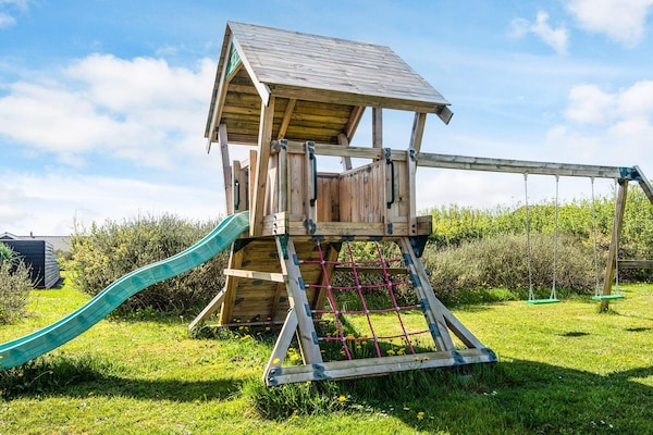 Foto van Luxe strandhuis voor 14 personen - Vakantiehuis in Løkken - View