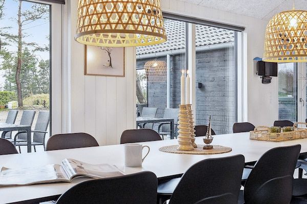 Foto van Ruim toevluchtsoord voor 20 -- By Traum Ferienwohnungen - Indoor