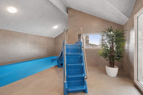 Foto van Luxe Retreat van Hasmark - Vakantiehuis in Otterup - Pool