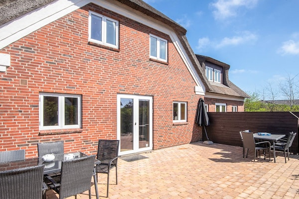 Foto van Rietgedekt huisje met spa - Vakantiehuis in Blåvand - View