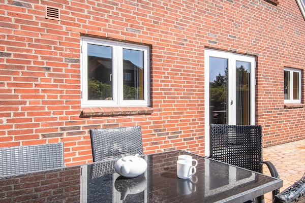 Foto van Rietgedekt huisje met spa - Vakantiehuis in Blåvand - View