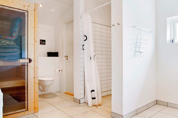 Foto van Vakantiehuis aan zee met sauna - Vakantiehuis in Sydals - Sauna