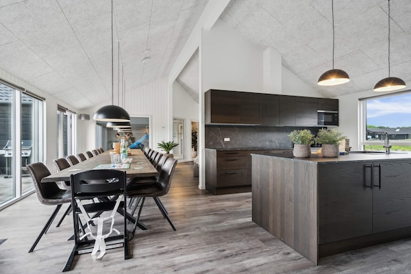Foto van Ruim vakantiehuis vlakbij het strand - Vakantiehuis in Sydals - Indoor