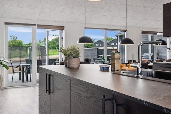 Foto van Ruim vakantiehuis vlakbij het strand - Vakantiehuis in Sydals - Indoor