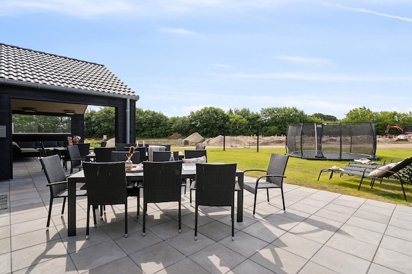 Foto van Ruim vakantiehuis vlakbij het strand - Vakantiehuis in Sydals - Outdoor