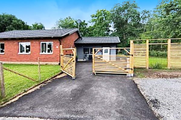 Foto van 6 persoons vakantie huis in HÄLLEKIS - Vakantiehuis in HÄLLEKIS - Outdoor