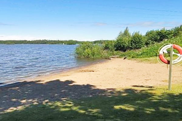 Foto van 6 persoons vakantie huis in HÄLLEKIS - Vakantiehuis in HÄLLEKIS - WaterView