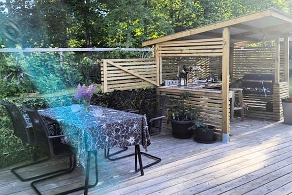Foto van 6 persoons vakantie huis in HÄLLEKIS - Vakantiehuis in HÄLLEKIS - Outdoor