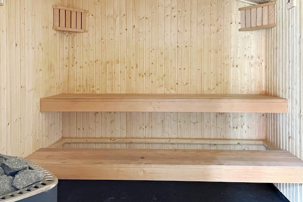Foto van 4 sterren vakantie huis in BRO - Vakantiehuis in BRO - Sauna