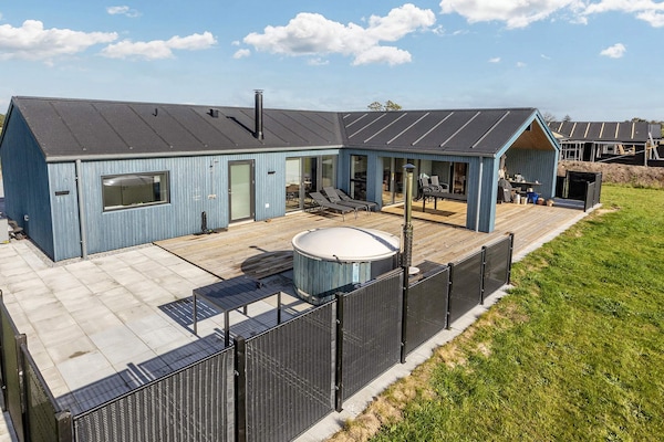Foto van Luxe toevluchtsoord in Albaek - Vakantiehuis in Ålbæk - View