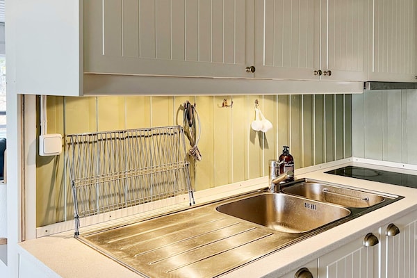 Foto van Charmant eilandhuis met gastenverblijf - Vakantiehuis in VäTö - Indoor