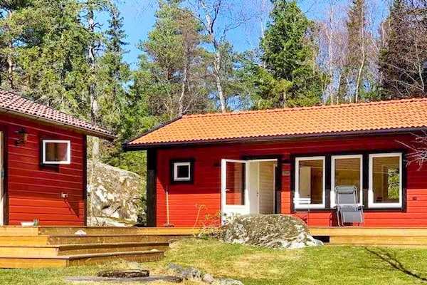 Foto van Charmant eilandhuis met gastenverblijf - Vakantiehuis in VäTö - Outdoor
