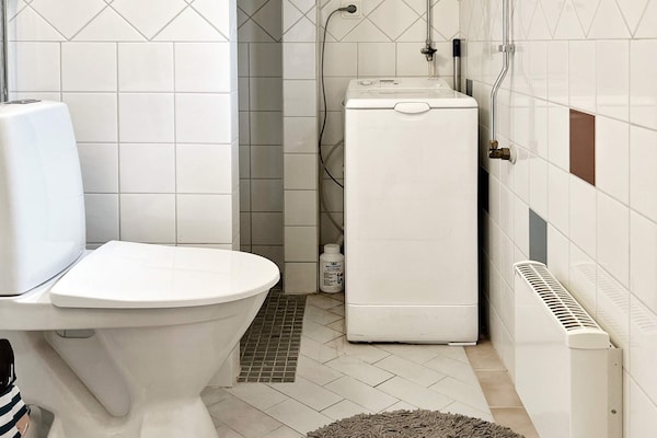 Foto van Charmant eilandhuis met gastenverblijf - Vakantiehuis in VäTö - Indoor